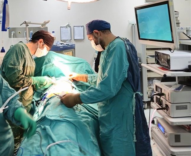 Kavgada Akciğerine Bıçak Saplandı, Ameliyatla Kurtarıldı