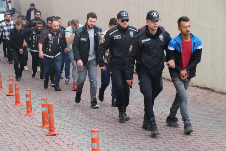 Kayseri'de Uyuşturucu Ticaretine 24 Gözaltı