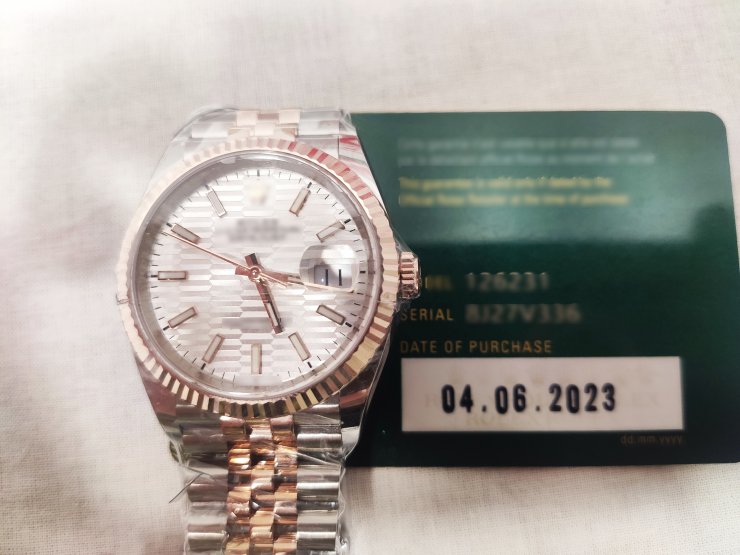 Sabiha Gökçen Havalimanı'nda 7 Milyon 552 Bin Lira Değerinde 15 Kol Saati Ele Geçirildi