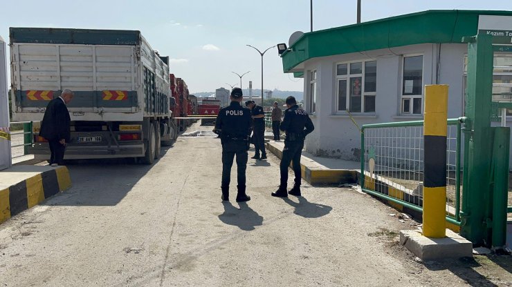 Eskişehir'de Husumetli Aileler Arasında Silahlı Kavga: 3 Yaralı