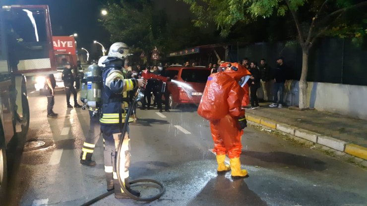 Kocaeli'de Kimyasal Patlama; Ekipler Özel Kıyafetlerle Müdahale Etti