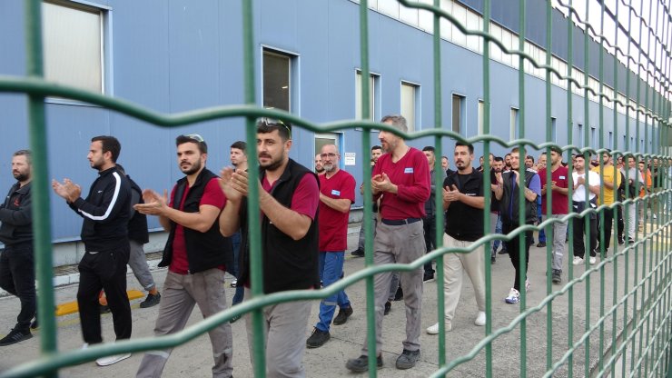 Sendika Temsilcisinin İşten Çıkarılmasına İşçilerden Protesto