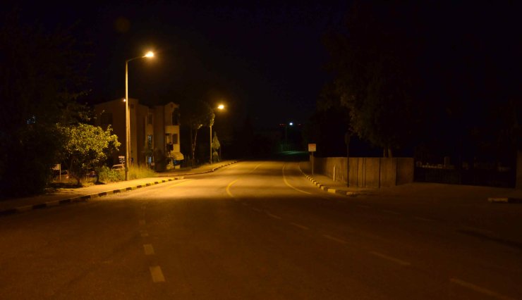 Aldatıldığını Düşünen Koca, Eşini Ve Yanındaki Erkeği Tabancayla Vurdu