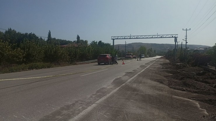 corumda-otomobil-ile-cipin-carpistigi-kazada-kari-koca-oldu-2-kisi-yaralandi-6.jpg