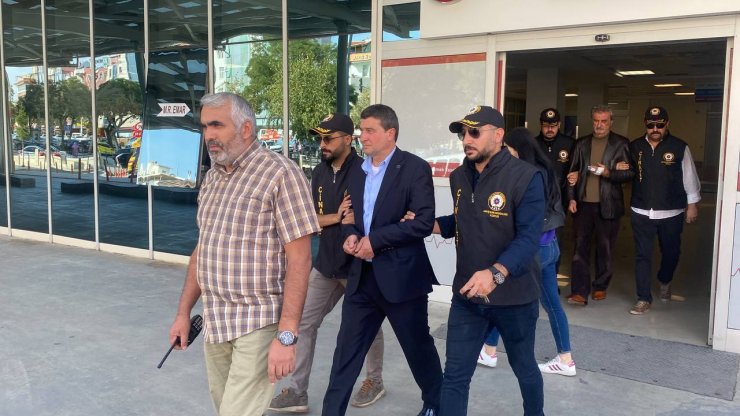 Necmettin Erbakan Üniversitesi'nde Profesörü Vuran 2 Kardeş, Adliyede