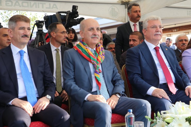 Numan Kurtulmuş: Aramızdaki Farklılıkları Bir Ayrılık Vesilesi Olarak Görmeyeceğiz