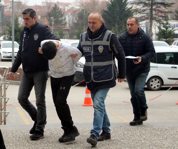 Çocuk Kaçırıp Fidye İsteyen Sanığa 'İyi Hal' İndirimli 7 Yıl Hapis Ve Tahliye