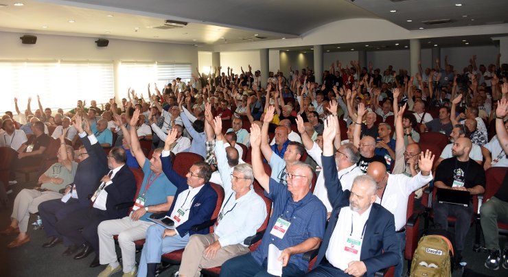 Karşıyaka'ya Tüzük Sürprizi