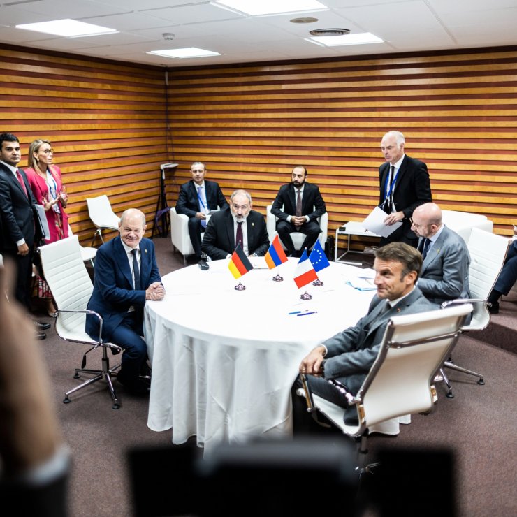 Paşinyan’ın Granada Temasları