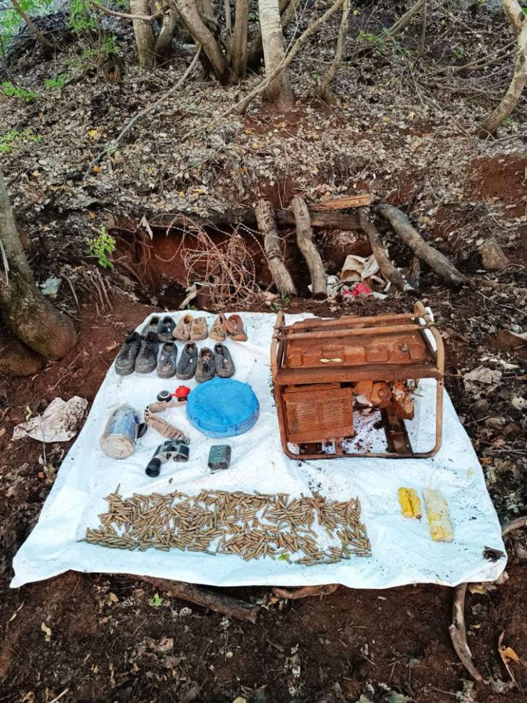Tunceli'de, Pkk'lı Teröristlerin Kullandığı 2 Sığınak İmha Edildi