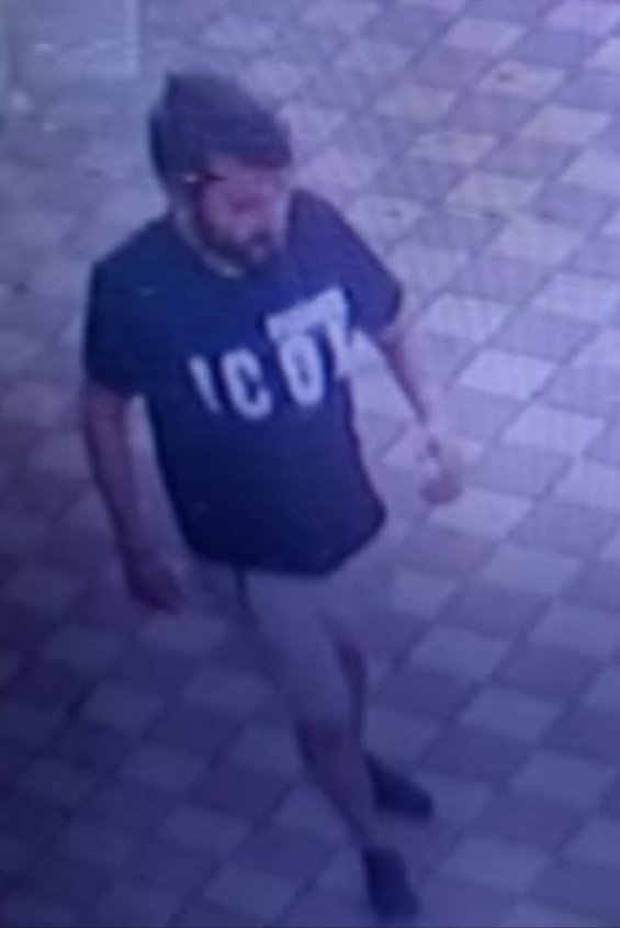 Cemaat Namaz Kılarken, İmamın Motosikletini Çaldı; O Anlar Kamerada