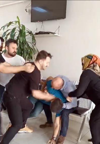 Doktorlara Saldıran 2 Şüpheli Tutuklandı, 1 Firari Aranıyor