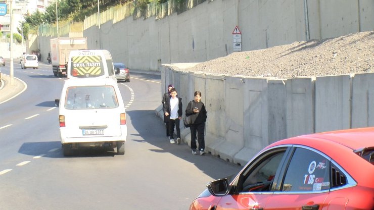 Maltepe'de İstinat Duvarının Çökmesine Kumlu Önlem