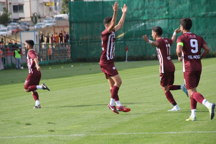 23 Elazığ Fk, Bursa Yıldırımspor'u 3-1 Yenerek Sezonun İlk Galibiyetini Aldı