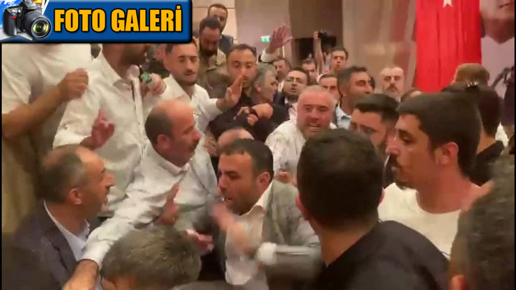 chp-istanbul-il-kongresinde-arbede-foto-galeri.jpg