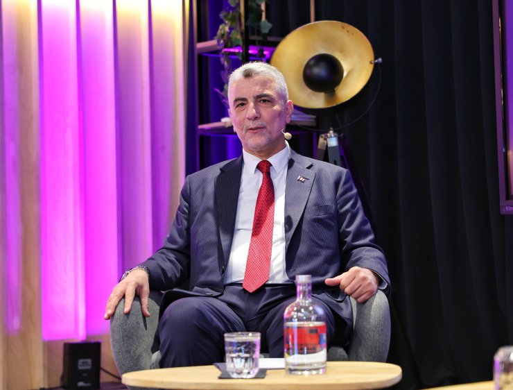 Bakan Bolat, Bruegel Söyleşileri Programı’na Katıldı