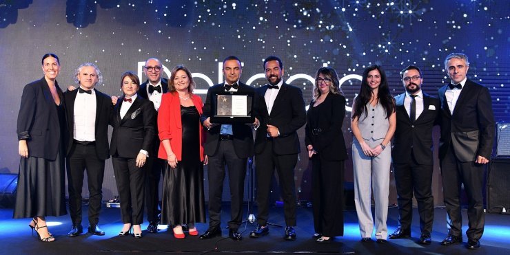 Defacto 'Cumhuriyet Değerlerini Taşıyan Marka' Seçildi