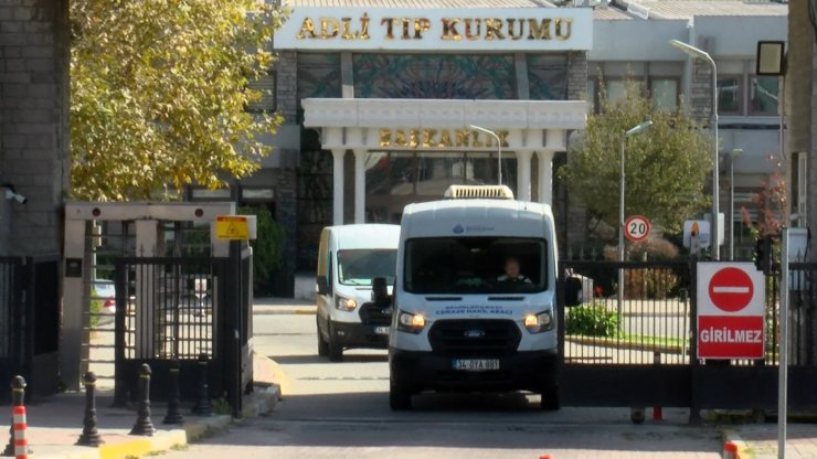 Kazadan Yeni Fotoğraflarla // Gaziosmanpaşa'daki Kazada Ölen 2 Gencin Cenazesi Adli Tıp Kurumu'ndan Alındı