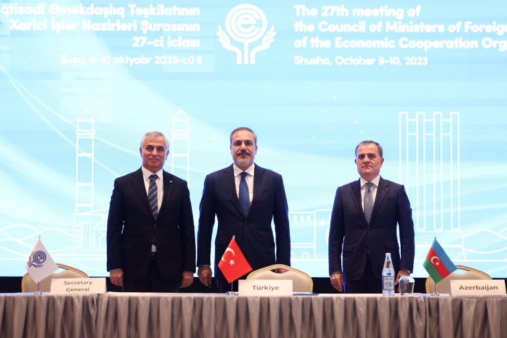 Türkiye, Bakü'de Kurulacak Eit Temiz Enerji Merkezi Şartı'na Taraf Oldu