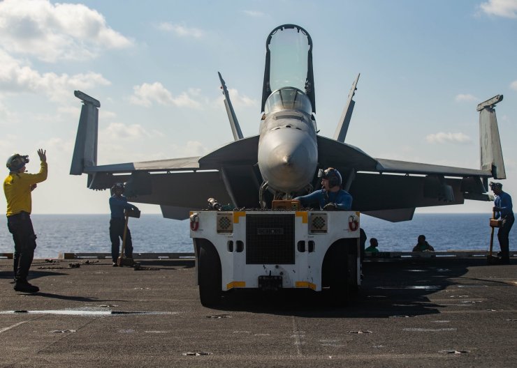 Abd Uçak Gemisine Ait Sosyal Medya Hesabından Paylaşım: Nöbetteyiz