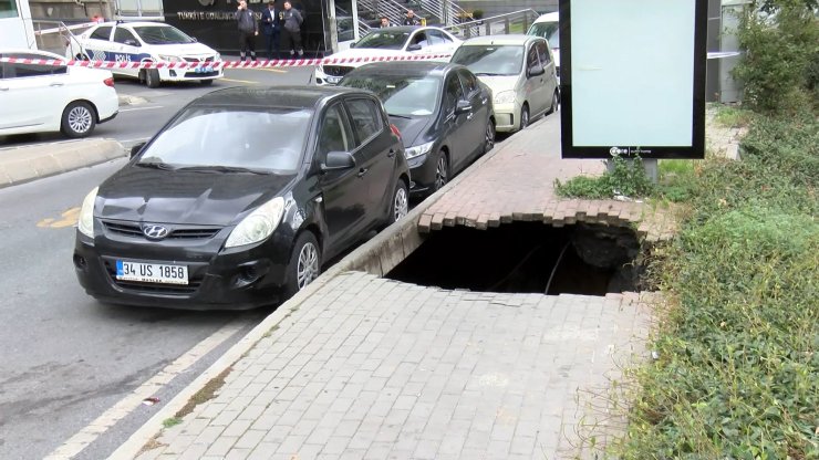(Geniş Haber)- Şişli'de Kaldırım Çöktü, Çukura Düşen Kadın Yaralandı
