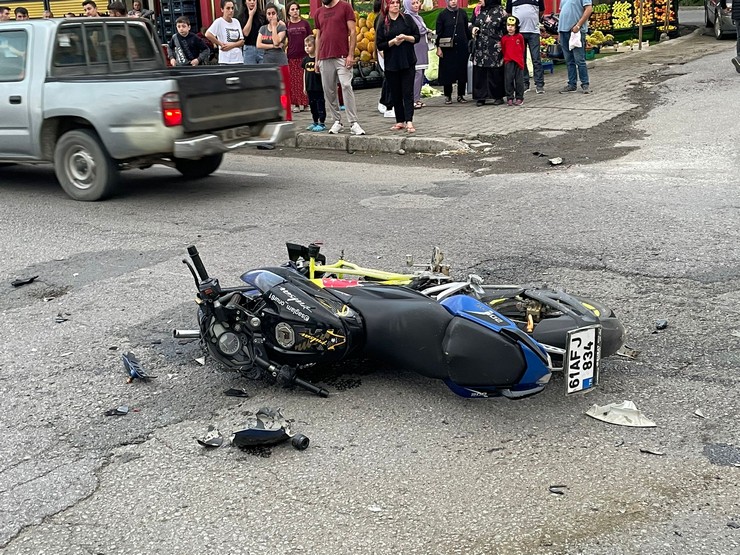 trabzonda-arkadasinin-kullandigi-motosiklete-kasksiz-binen-onur-kurt-16-surucu-kursuna-ait-otomobilin-carpmasiyla-yaralandi-yogun-bakim-unitesinde-11-gundur-tedavisi-suren-kurt-dun-aksam-hayatini-kayb.jpg