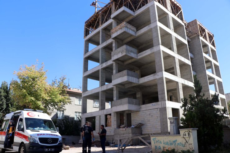 Bekçilik Yaptığı İnşaatta Ölü Bulundu