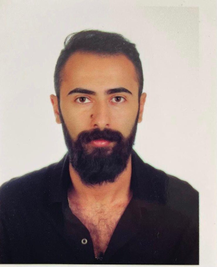 ;(Fotoğraflar)babasını Boğarak Öldürdü, "Şarj Yoktu Ambulansı Arayamadım" Dedi