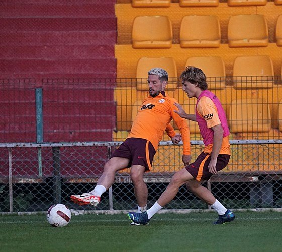 Galatasaray'da Derbi Hazırlıkları Başladı