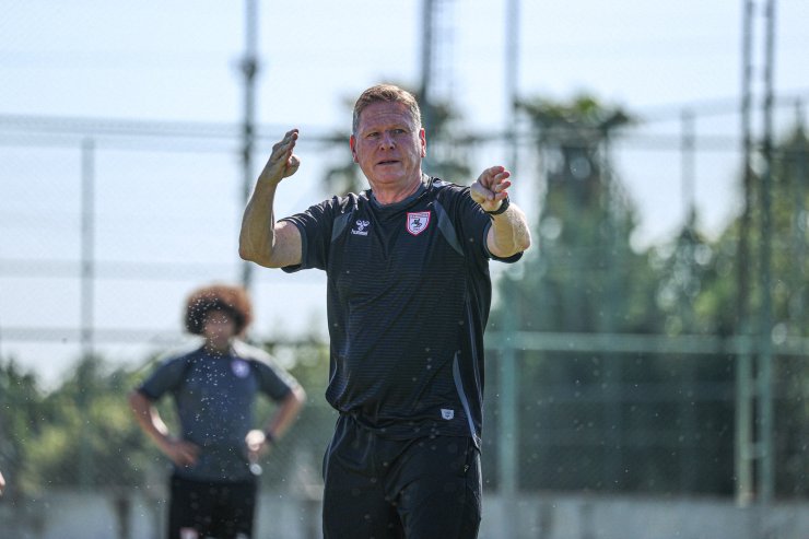 Samsunspor’un Yeni Teknik Direktörü Markus Gisdol, İlk Antrenmanına Çıktı
