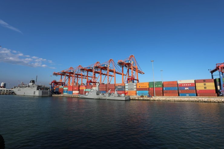 Bakan Uraloğlu: Limanlarda 391,8 Milyon Ton Yük Elleçlendi