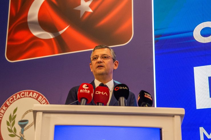 Chp'li Özel: Siyasette Bir Şeyler Yapabilirsem Eczacılık Örgütüne Borcumu Öderim