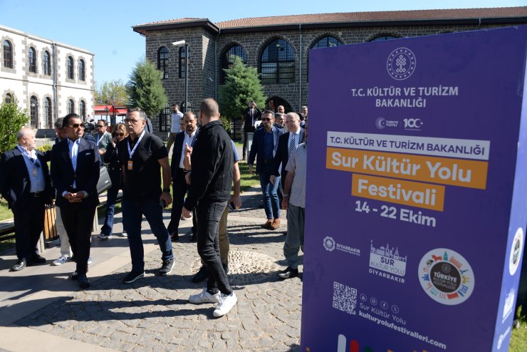 Diyarbakır'da 'Sur Kültür Yolu Festivali' Başladı