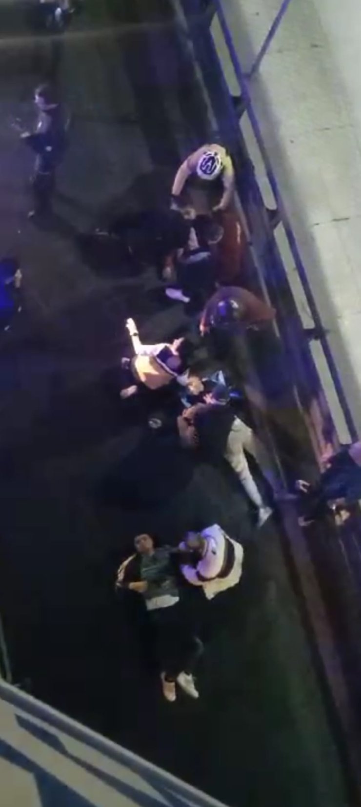 Merter D-100'de, Makas Atan Cip Bariyerlere Çarpıp Alev Aldı: 1 Ölü, 3 Ağır Yaralı