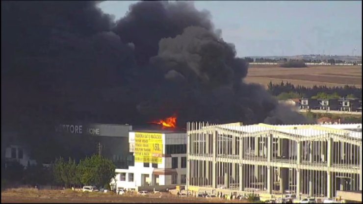 Silivri'de Fabrika Yangını - 1