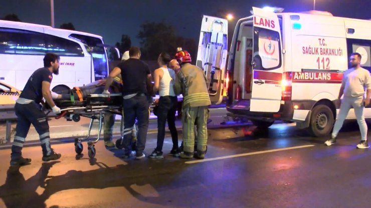 Güngören D-100 Karayolu'nda Minibüs Takla Attı: 1 Ölü 4 Yaralı