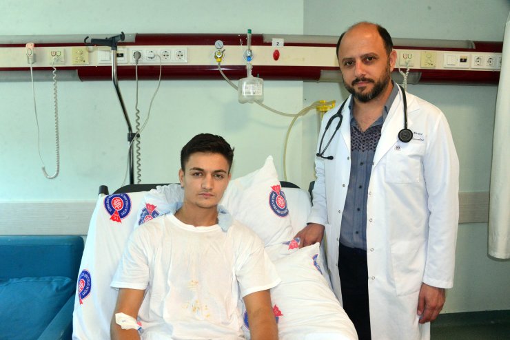 Milyonda Bir Görülen Hastalığından, Kalp Zarından Yapılan Tünelle Kurtuldu