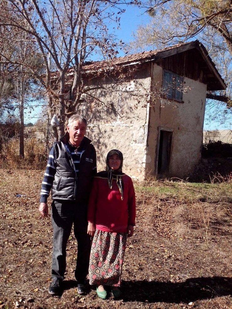 Tır'ın, Arkadan Çaptığı Traktörde Hayatını Kaybedenler Toprağa Verildi