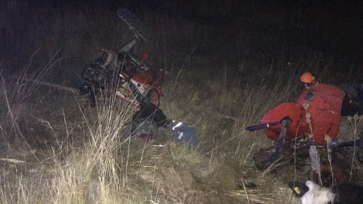 Yakıtı Bitip Yol Kenarında Duran Traktöre Tır Çarptı: 2 Ölü, 1 Yaralı