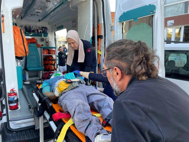 5 Katlı Otelin Çatısından Düşen İşçi Öldü