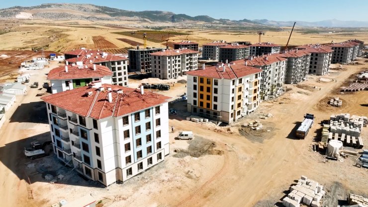 Bakan Özhaseki: Adıyaman'da Afet Konutlarının Önemli Bölümünde Son Aşamaya Geldik