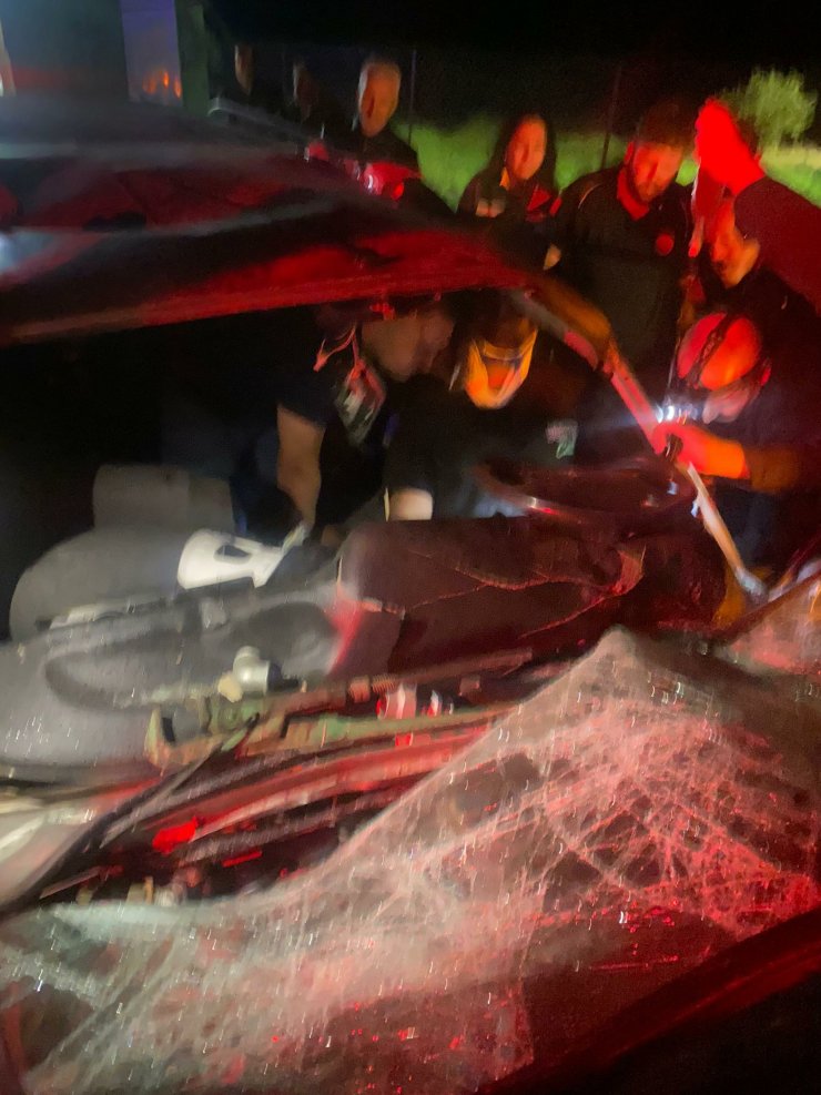 Çanakkale’de Tır İle Otomobil Kafa Kafaya Çarpıştı: 1 Ölü