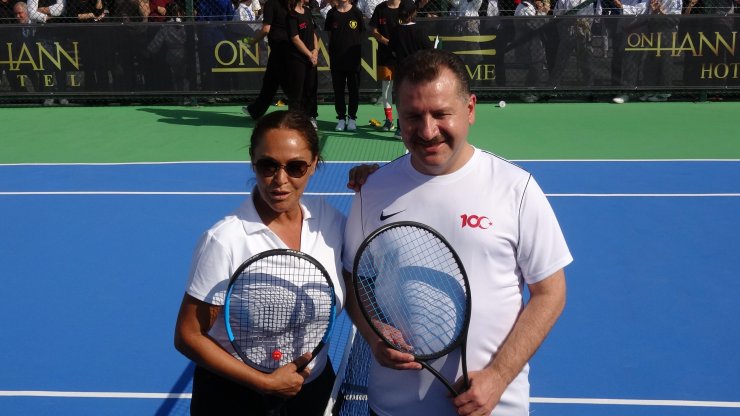 Hülya Avşar: Belediye Başkanı Adaylığı İçin Hazır Değilim