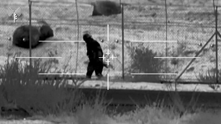 İsrail Gazze Şeridi’ni Ve Lübnan Sınırını Vurdu