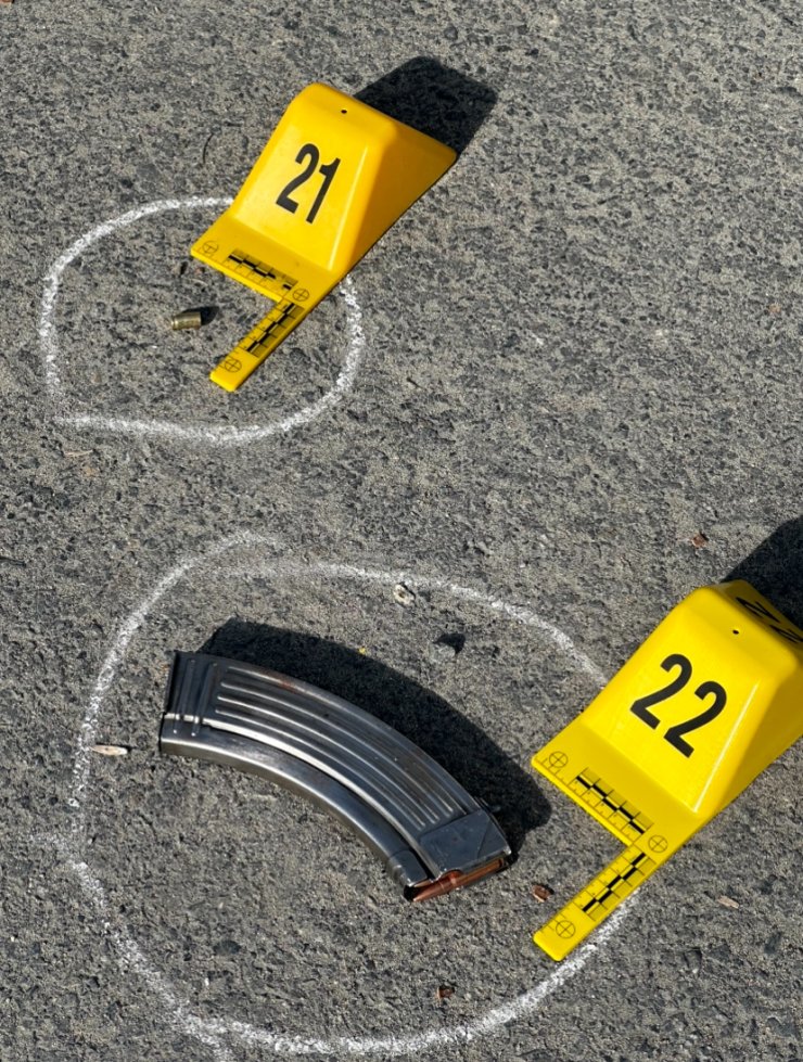 Küçükçekmece'de Uzun Namlulu Silahlarla Restoranı Taradılar