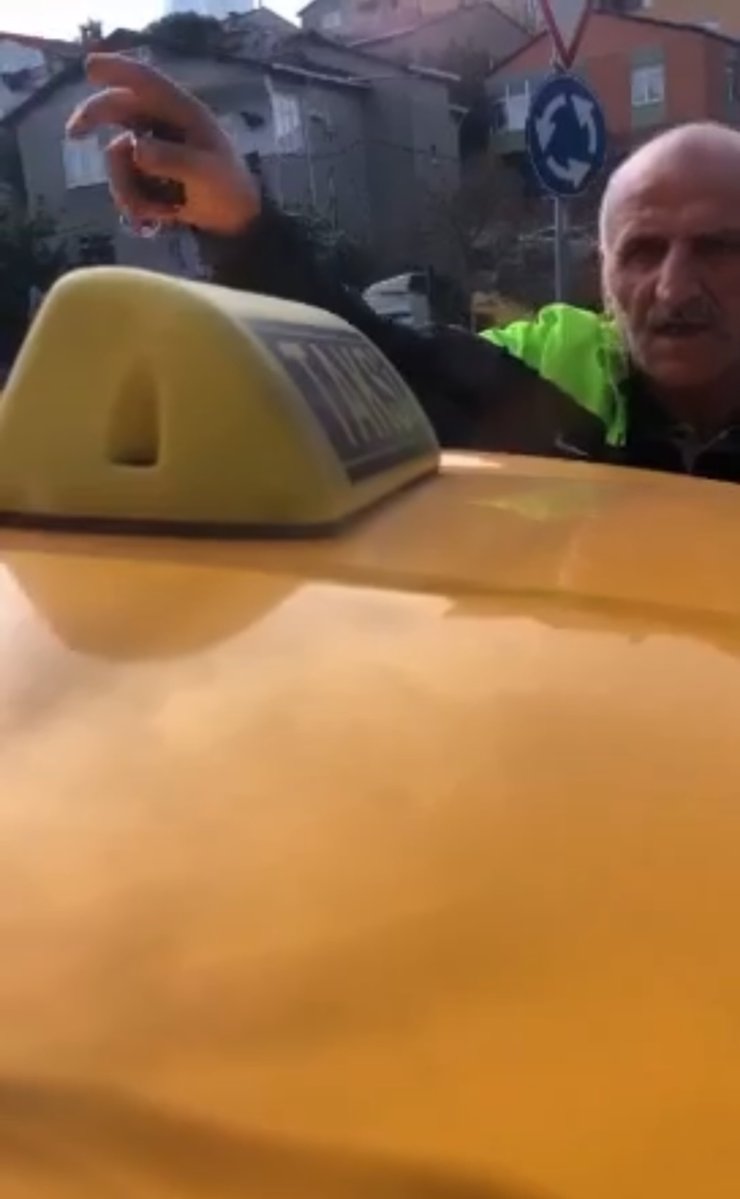 Ümraniye'de Taksi Şoförü İle Yolcu Arasındaki Kavga Karakolda Bitti