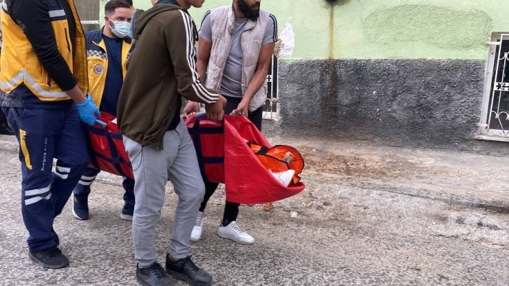 13 Yaşındaki Bestegül, Tabancayla Oynarken Bacağından Yaralandı