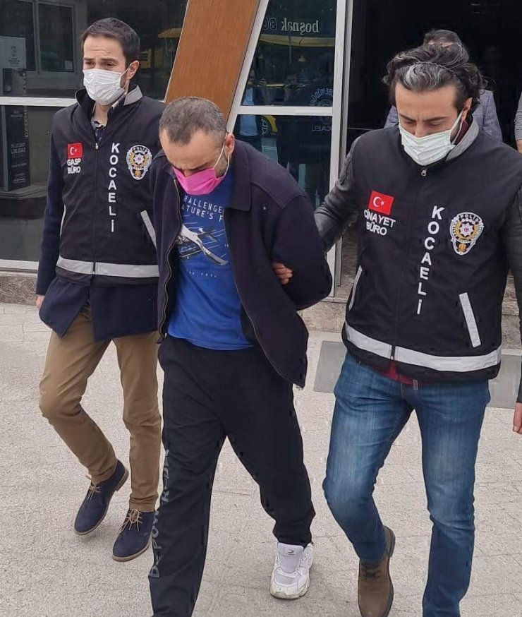 Eşini Öldürüp, 'Cinler Yaptı' Diyen Sanık İçin Yeniden Akıl Sağlığı Raporu Alınacak