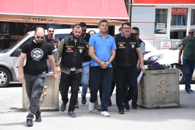 Kuaför Gökhan'ın Pencereden Atılarak Öldürülmesinde 3 Sanığa Ağırlaştırılmış Müebbet