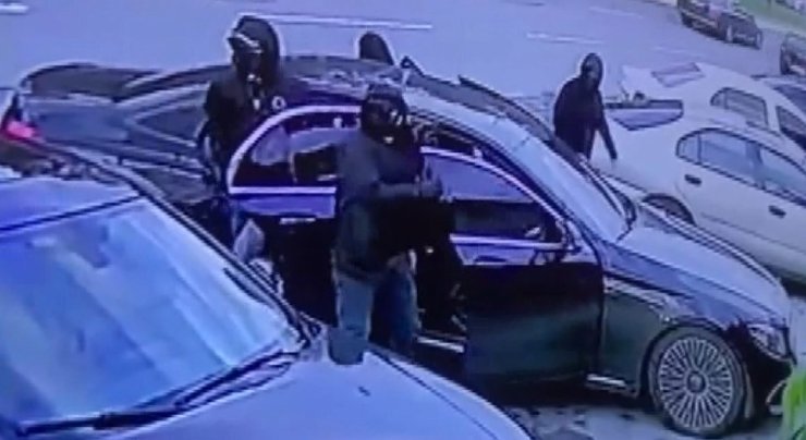 Küçükçekmece’deki Silahlı Saldırı Kamerada